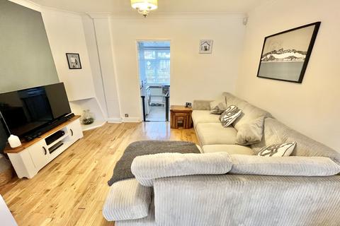 310 Burnt Oak Lane, Sidcup, DA15 8LN