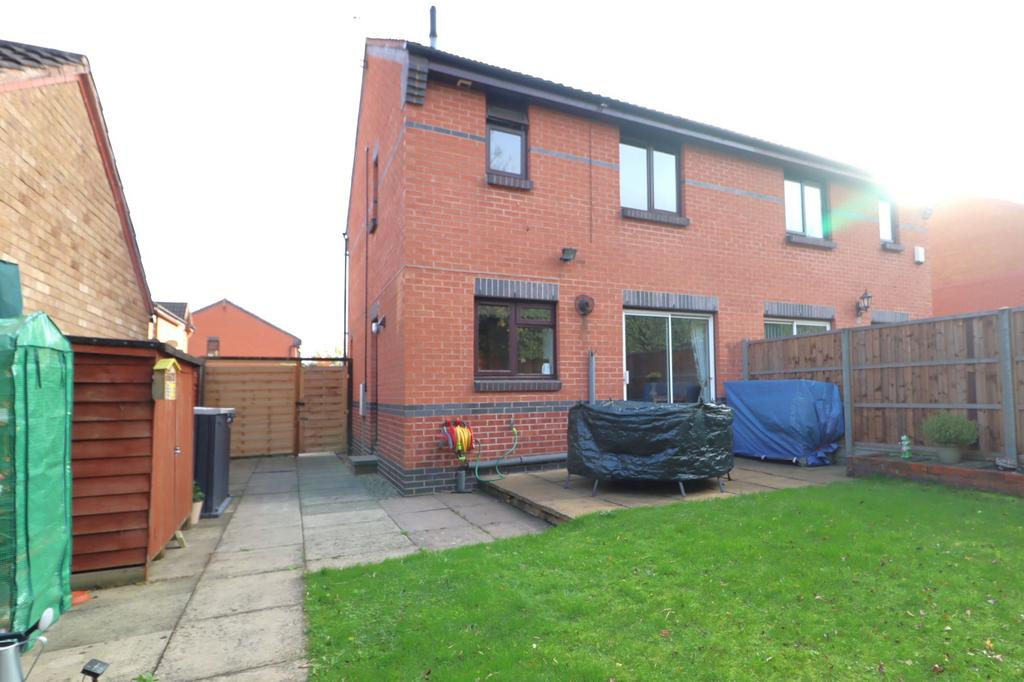 Weaver Close, Loughborough, LE11 3 bed semidetached house for sale £
