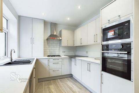 24 Chapel Road, Whaley Bridge, High Peak, SK23 7JZ