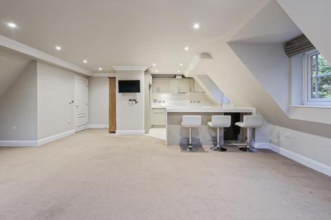 2 bedroom flat to rent, Lakewood, Portsmouth Road, Esher, Surrey, KT10