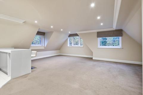 2 bedroom flat to rent, Lakewood, Portsmouth Road, Esher, Surrey, KT10