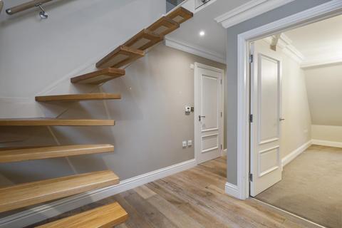 2 bedroom flat to rent, Lakewood, Portsmouth Road, Esher, Surrey, KT10