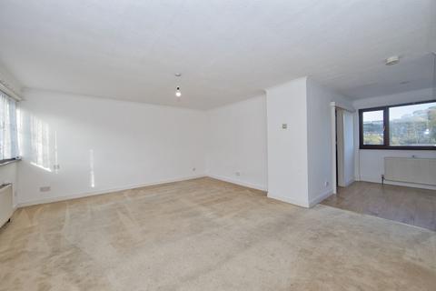 59 Chalcroft Road, Folkestone, CT20 3NG