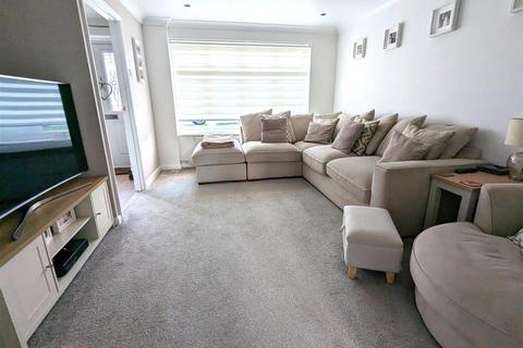 6 Bure, East Tilbury, Tilbury, RM18 8SF