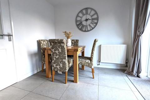 6 Bure, East Tilbury, Tilbury, RM18 8SF