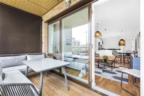 2 bedroom apartment to rent, Upper North Street, London, E14