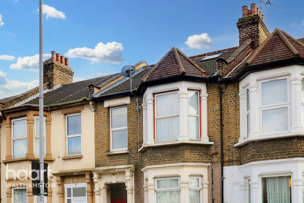 Lea Bridge Road, Leyton 3 bed apartment for sale £375,000