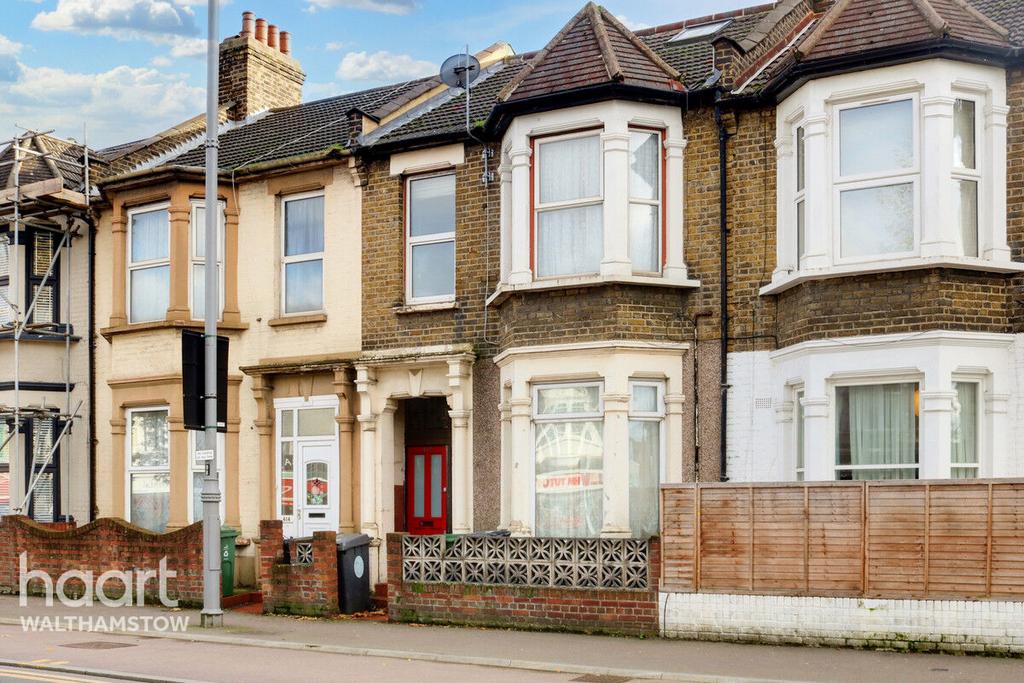 Lea Bridge Road, Leyton 3 bed apartment for sale £375,000