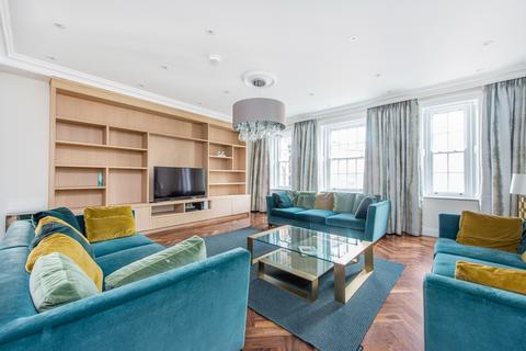 3 bedroom apartment to rent, Stratton Street London W1J