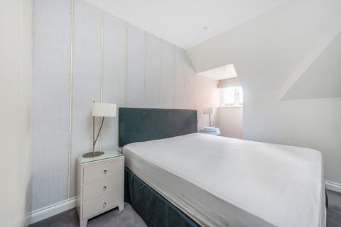 3 bedroom apartment to rent, Stratton Street London W1J
