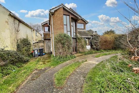 3 bedroom detached house for sale - 12 Kinson Park Road, Bournemouth, Dorset, BH10 7HQ