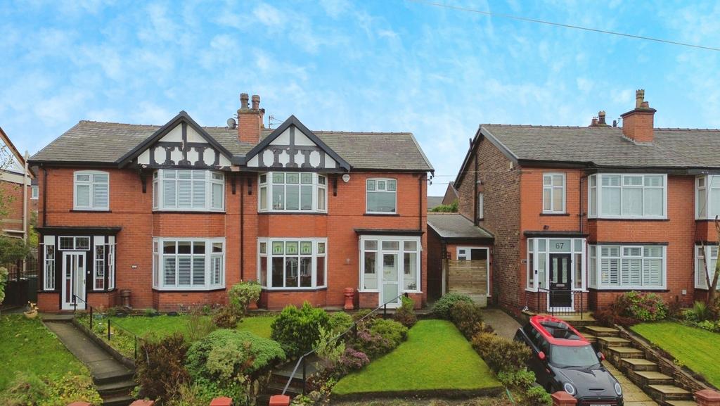 Radcliffe New Road, Whitefield, M45 3 bed semidetached house for sale