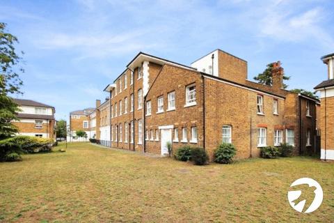 2 bedroom flat to rent - Woolwich Road, London, SE2