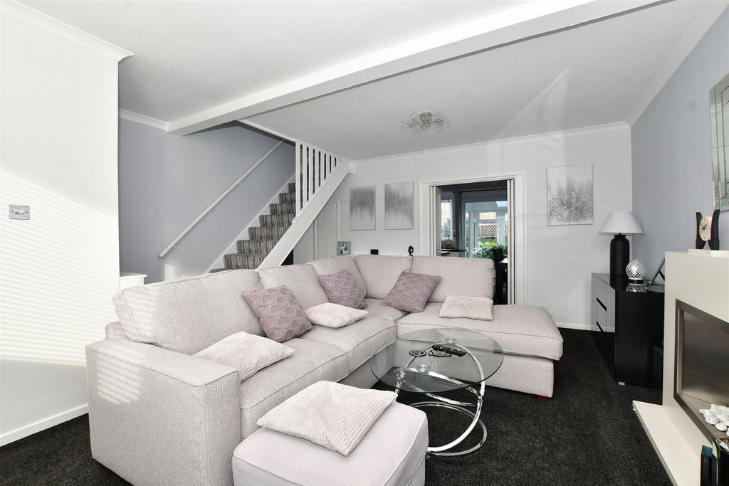 Ash Close, Merstham, Redhill, Surrey 3 bed terraced house for sale £400,000