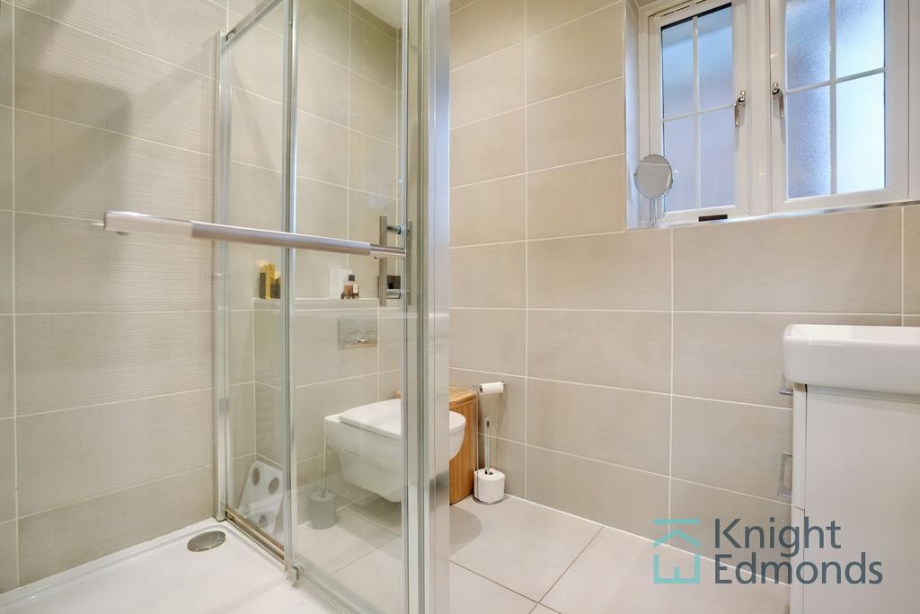 Bedroom 1 Ensuite