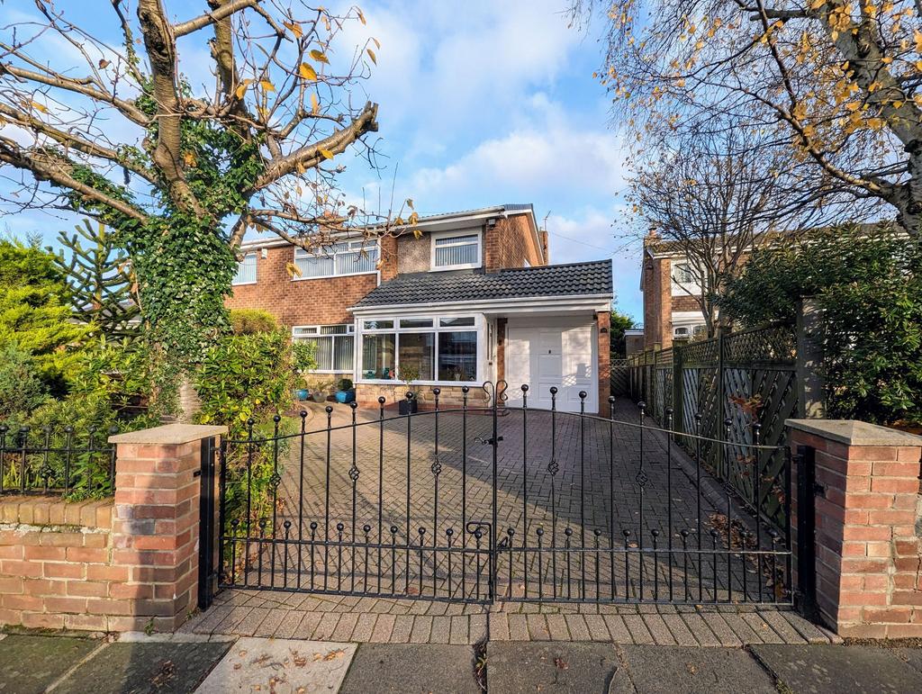 Mitford Road, South Shields 3 bed semidetached house £350,000