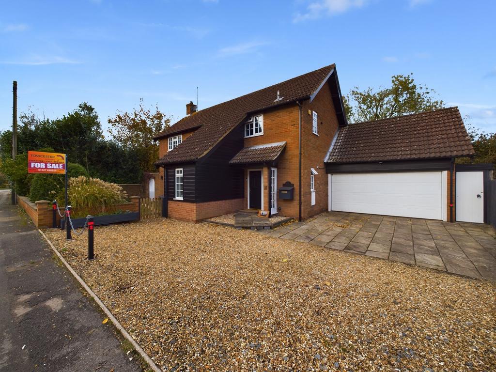 Northampton Road, Litchborough, NN12 4 bed detached house for sale £535,000