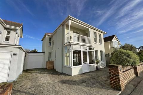 Southbourne - 4 bedroom detached house for sale