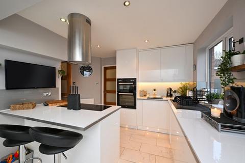 3 bedroom detached house for sale - Crest Road, St Georges, TF2