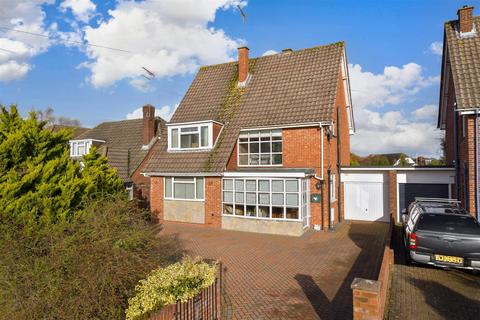3 bedroom detached house for sale, Stakes Hill Road, Waterlooville, Hampshire