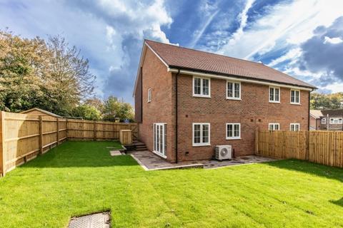 3 bedroom semi-detached house for sale - Maynards Green Road, Maynards Green, TN21