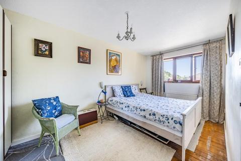 138 Brassey Road, London, NW6 2BA