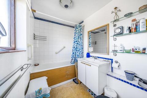 138 Brassey Road, London, NW6 2BA