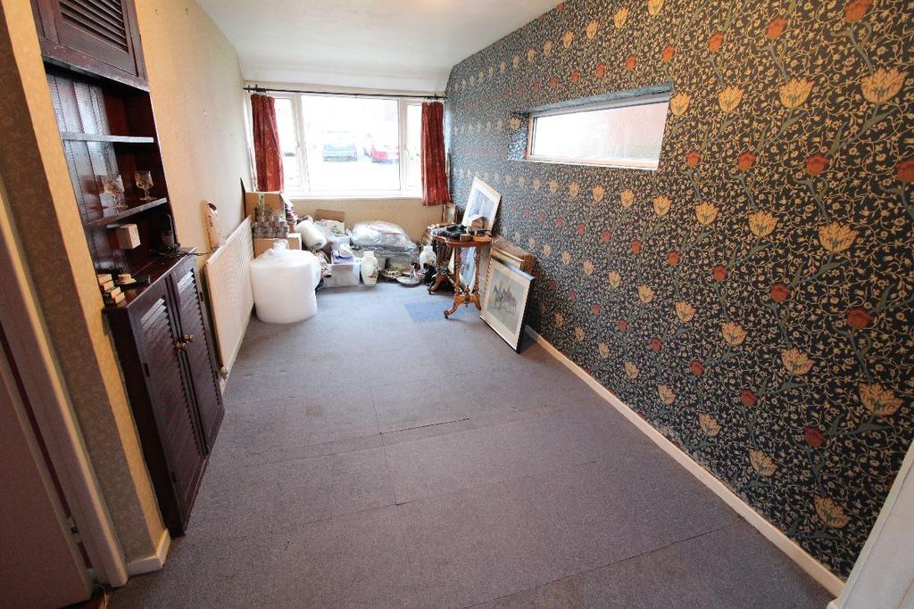 Chichester Lane, Hampton Magna, Warwick 3 bed detached house for sale £220,000