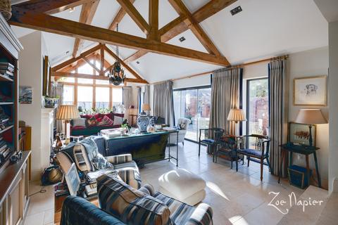 87 High Street, Burnham-on-crouch, CM0 8AH