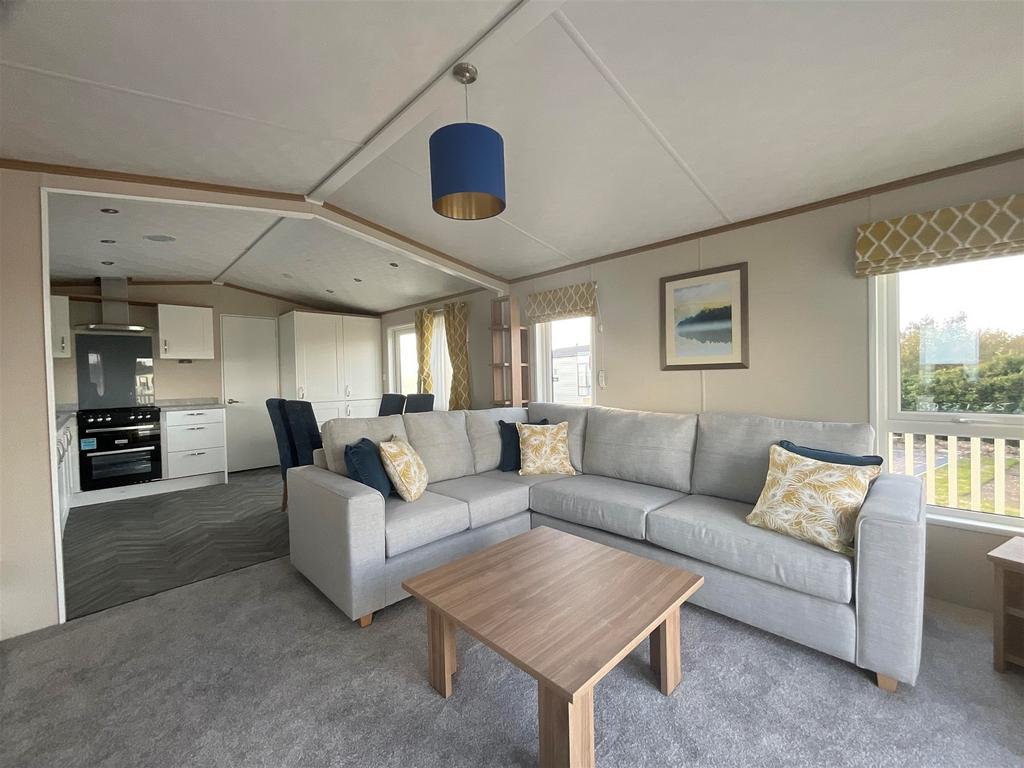 Eastern Road, Portsmouth, Hampshire 2 bed mobile home for sale £139,133