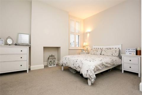 1 bedroom flat to rent, Buxton Road, Great Moor, Stockport, SK2