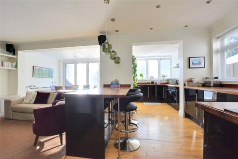 3 bedroom semi-detached house to rent, Shooters Hill Road, London, SE18
