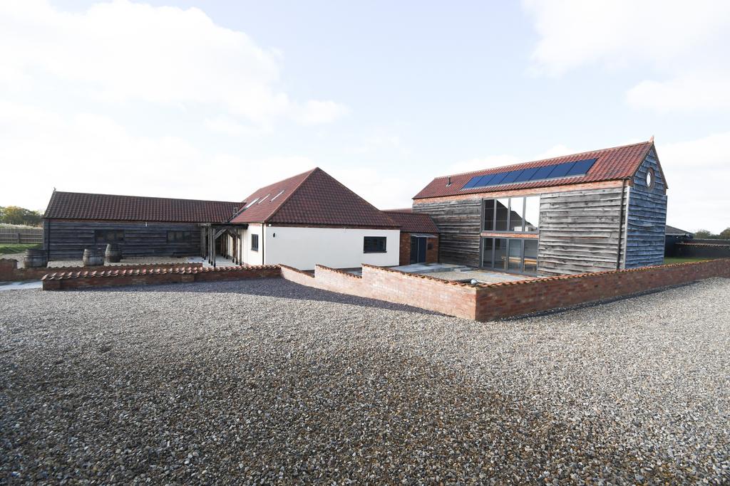 Wishing Well Barn, Hardwick, Lincoln... 5 bed detached house £3,500 pcm (£808 pw)