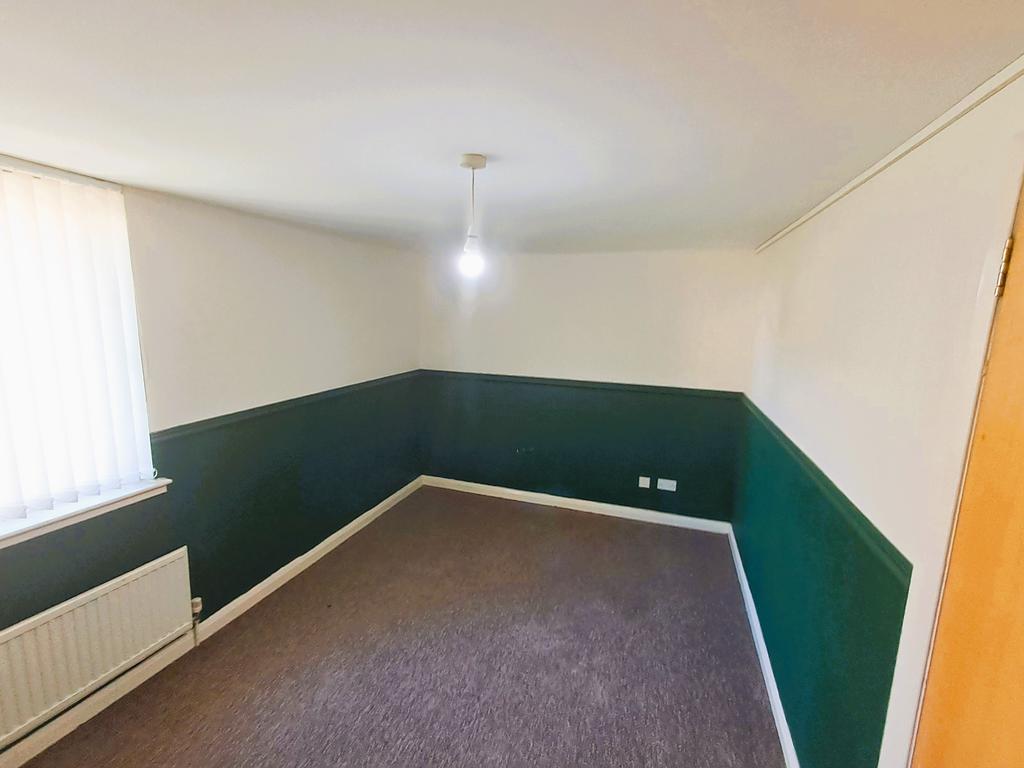 Apartment in Clydebank, West Dunbartonshire - View 5
