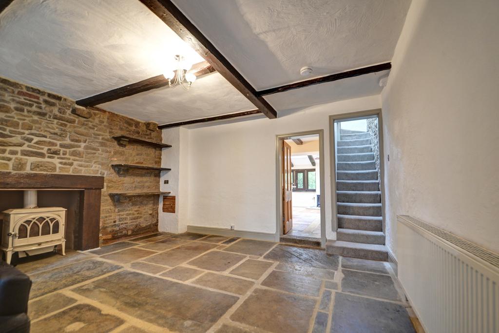 Lister Well Road, Barnoldswick, BB18 1 bed cottage £800 pcm (£185 pw)