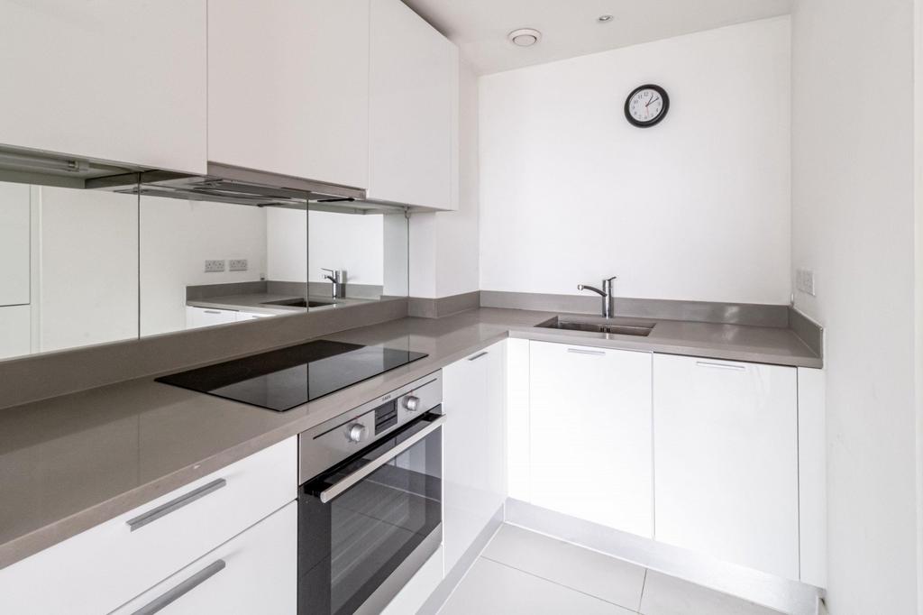 Cardinal Building, Station Approach, Hayes, UB3 4FD 1 bed apartment for