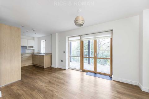 1 bedroom retirement property for sale, Oatlands Drive, Weybridge KT13