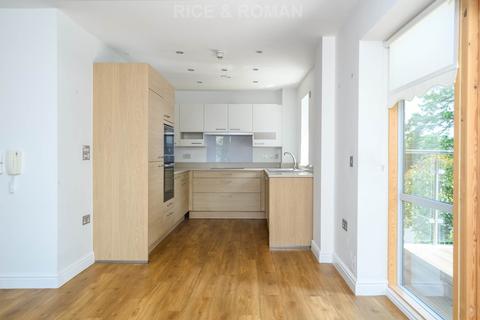 1 bedroom retirement property for sale, Oatlands Drive, Weybridge KT13