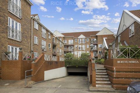 1 bedroom retirement property for sale, Sheen Road, Richmond TW9