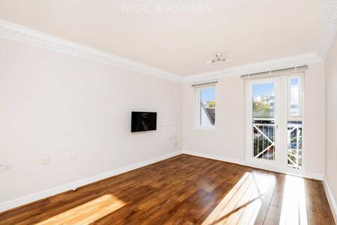 1 bedroom retirement property for sale, Sheen Road, Richmond TW9