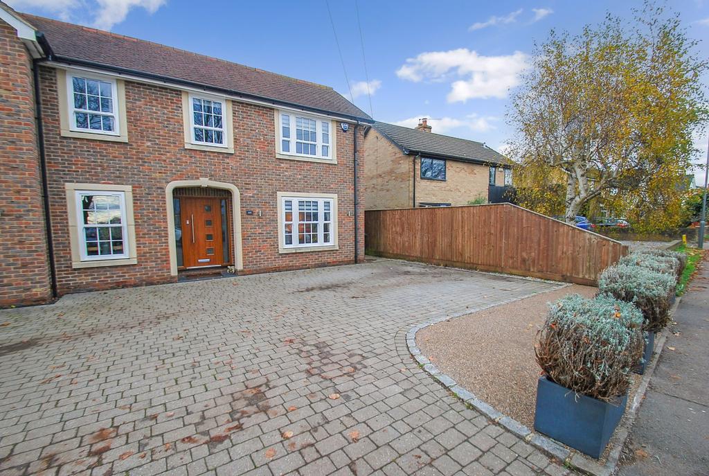Wattleton Road, Beaconsfield, HP9 3 bed semidetached house for sale