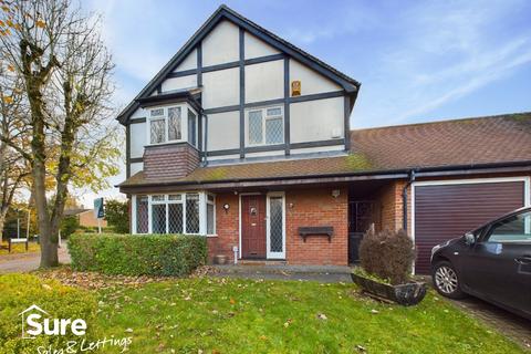 3 bedroom detached house to rent, Trinity Walk, Hemel Hempstead, Hertfordshire, HP2 4NN