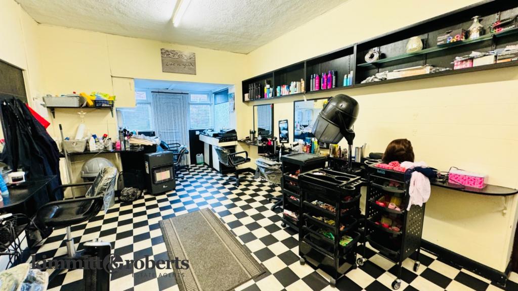 50 Thorntree Gill, Peterlee, Durham, SR8 Semi detached house £15,000