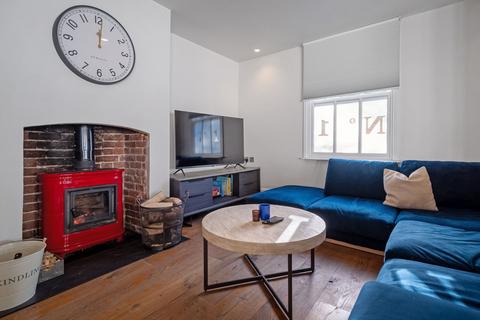 1 Vicarage Lane, Elham, Canterbury, CT4 6TT