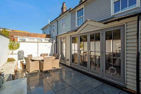 1 Vicarage Lane, Elham, Canterbury, CT4 6TT