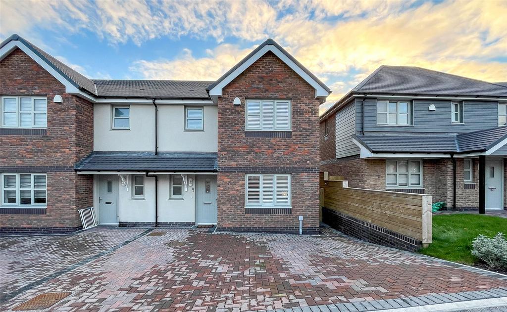Parc Pentywyn, Deganwy, Conwy, LL31 3 bed semidetached house for sale