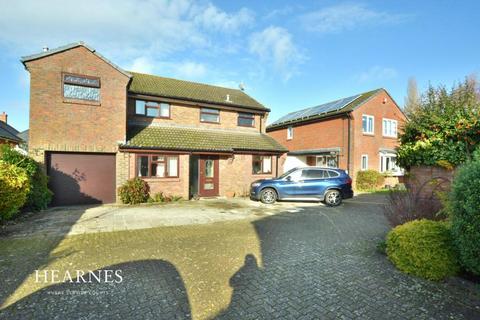 4 bedroom detached house for sale, Cuthbury Gardens, Wimborne, BH21 1YB