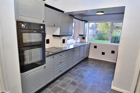 162 Blackhalve Lane, Wolverhampton, WV11 1AA
