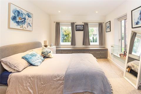 3 bedroom semi-detached house for sale - Gibbs Close, Harpenden, Hertfordshire