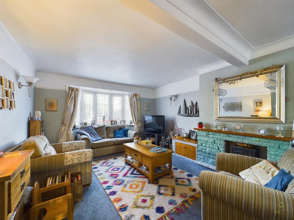 27 Marlborough Road, Bexleyheath 3 bed semidetached house for sale £